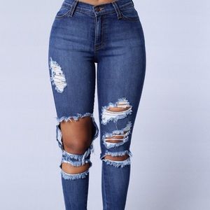 *SOLD* Brand New Fashion Nova Beach Bum Jeans